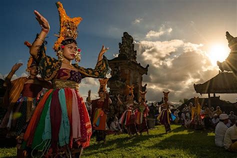 Festival de Flores Nusantara: Celebrando a Diversidade e o Impacto da Arte em Tempos Difíceis