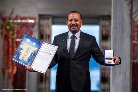  O Prêmio Nobel de Paz para Abiy Ahmed: Uma Revolução Etíope e um Caminho Conturbado